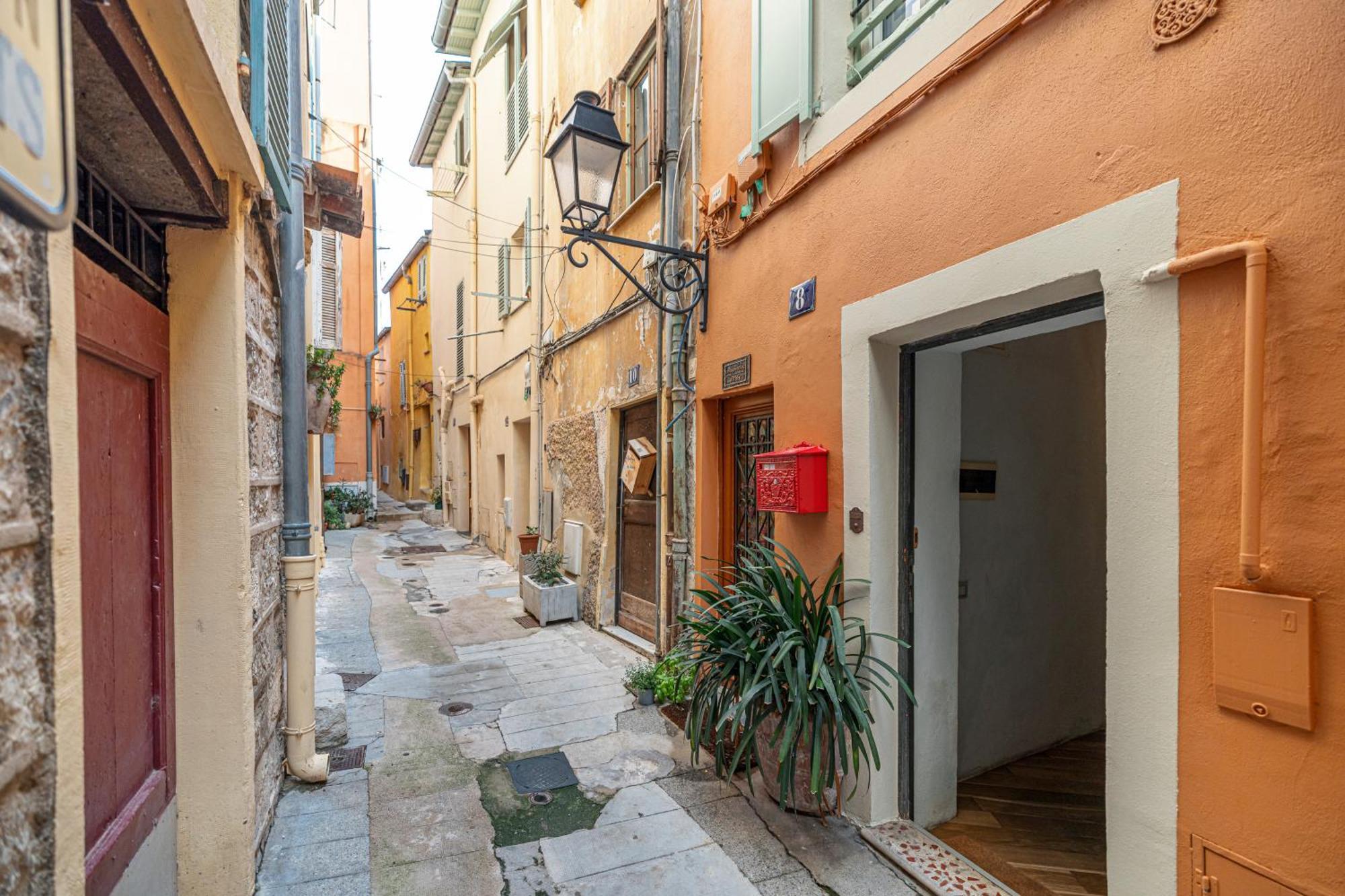 Le Bougainvillier Menton Vieille Ville Экстерьер фото