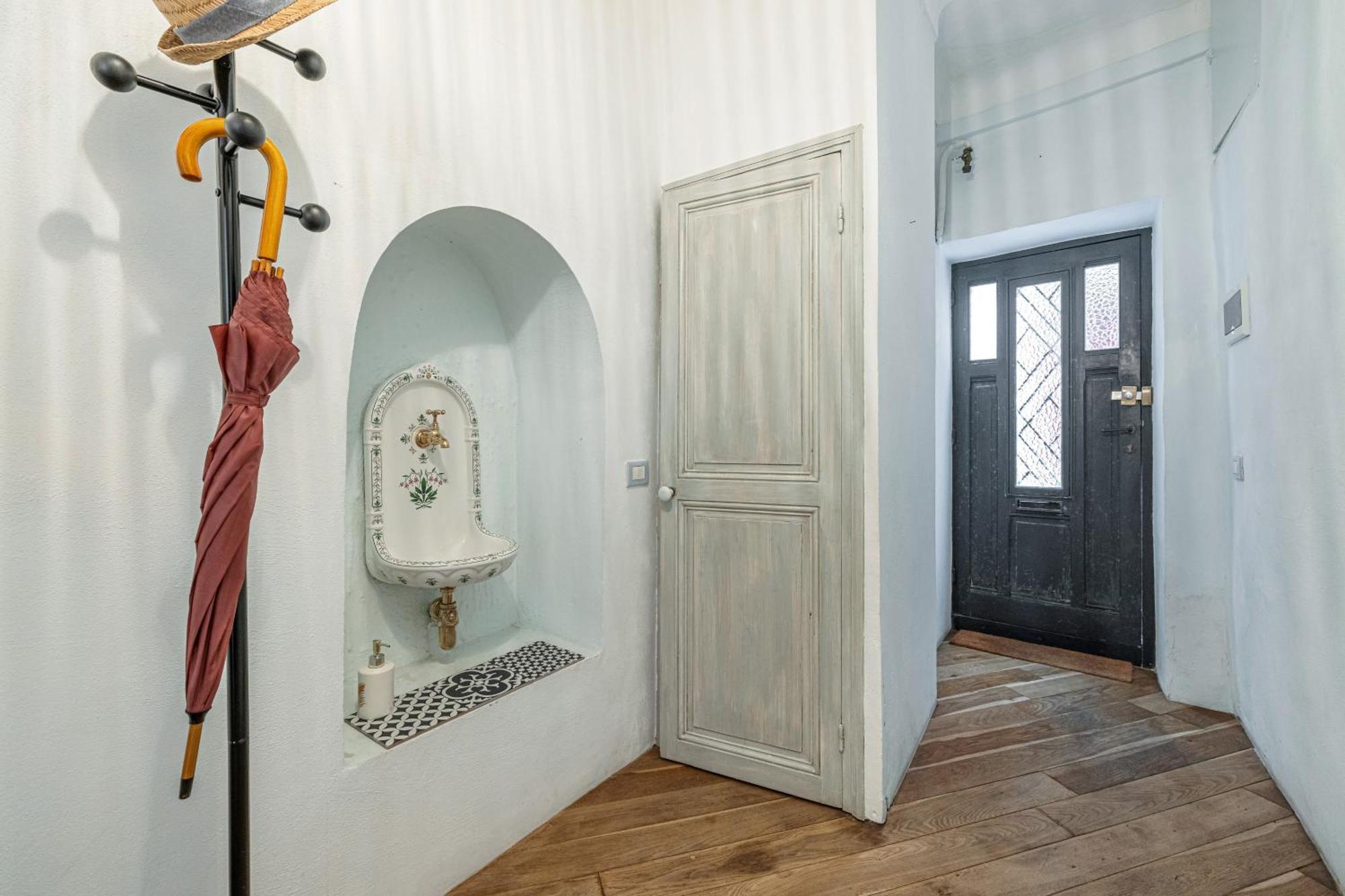 Le Bougainvillier Menton Vieille Ville Экстерьер фото